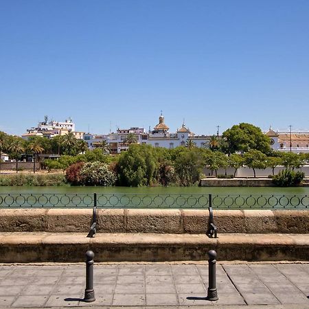 Rodrigo De Triana Courtyard By Valcambre Apartment Seville Exterior photo