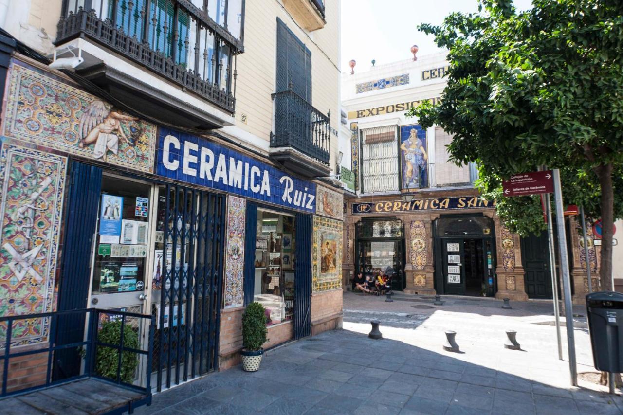 Rodrigo De Triana Courtyard By Valcambre Apartment Seville Exterior photo